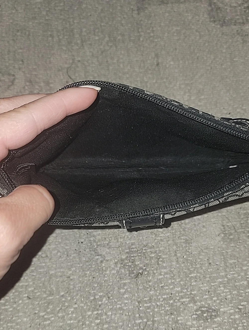 Coach Vintage Soho Signature Black And Gray Wristlet